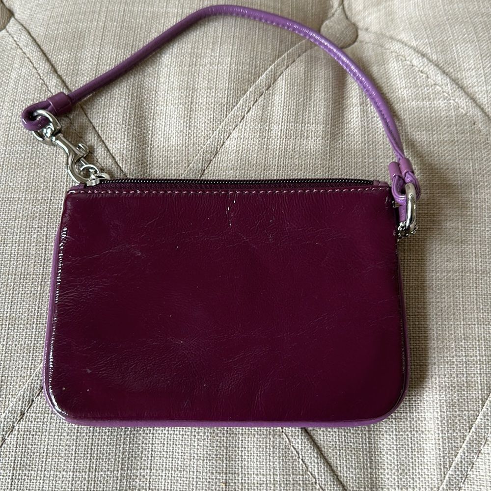 Coach - Picture 3 of 6